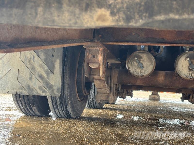 Kaufman HP25 29 ft Tri/A Equipment Trailer Oprijwagen