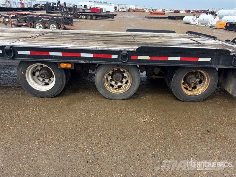 Kaufman HP25 29 ft Tri/A Equipment Trailer Oprijwagen