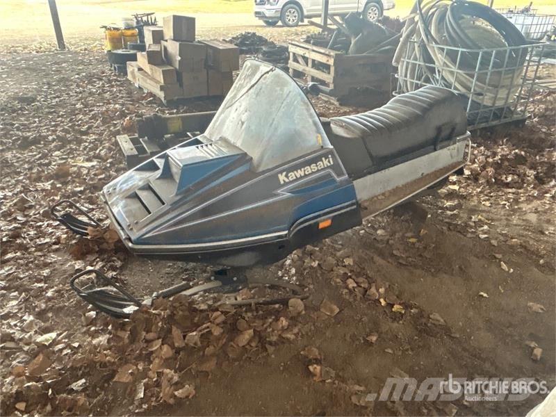 Kawasaki Snowmobile Snežne sani