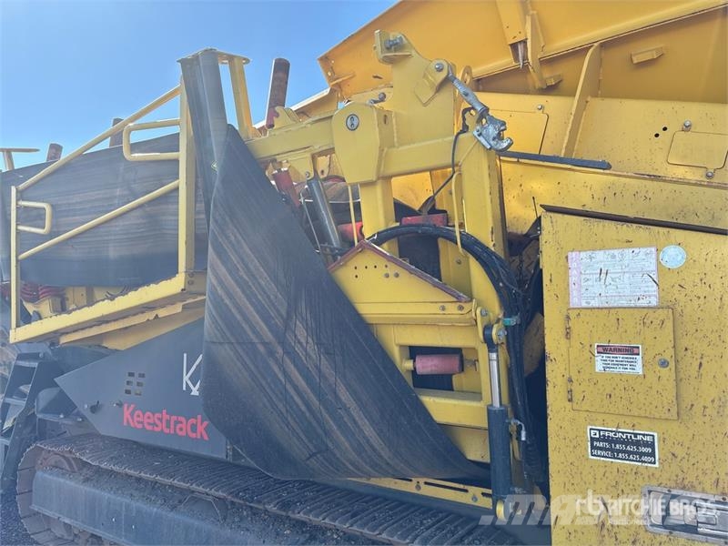 Keestrack K4 Novum Tracked Screen Plant Sieb- und Brechanlagen