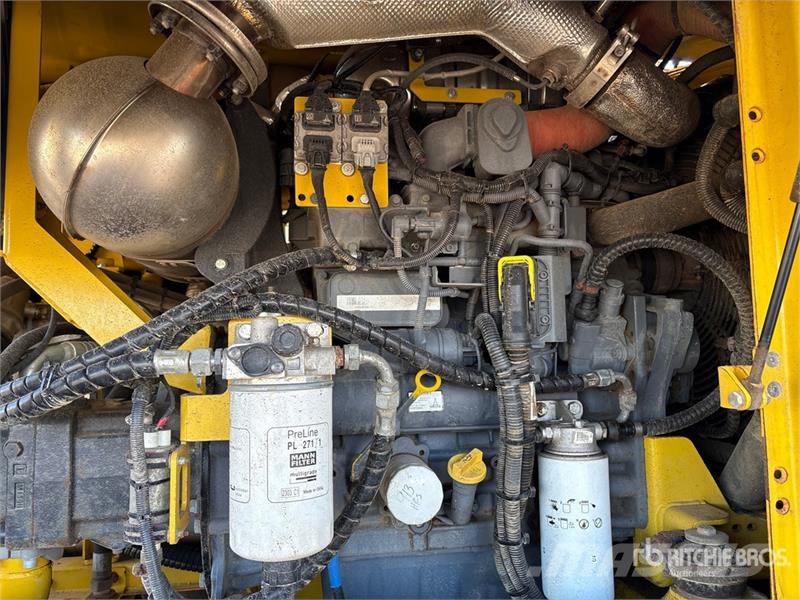 Keestrack K4 Novum Tracked Screen Plant Sieb- und Brechanlagen