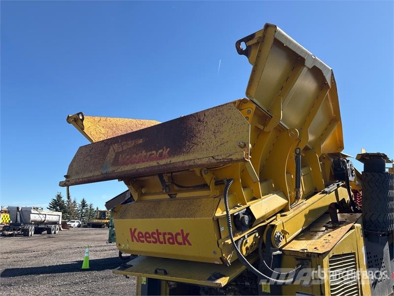 Keestrack K4 Novum Tracked Screen Plant Sieb- und Brechanlagen