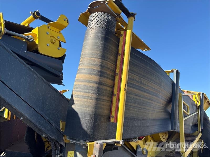 Keestrack K4 Novum Tracked Screen Plant Sieb- und Brechanlagen