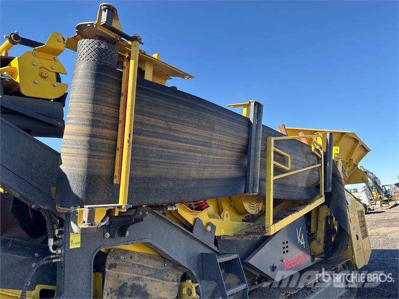 Keestrack K4 Novum Tracked Screen Plant Sieb- und Brechanlagen