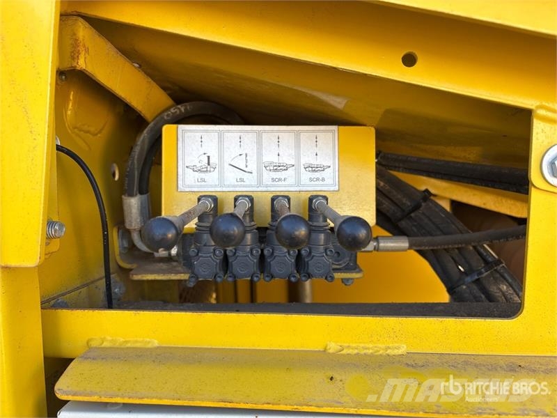 Keestrack K4 Novum Tracked Screen Plant Sieb- und Brechanlagen