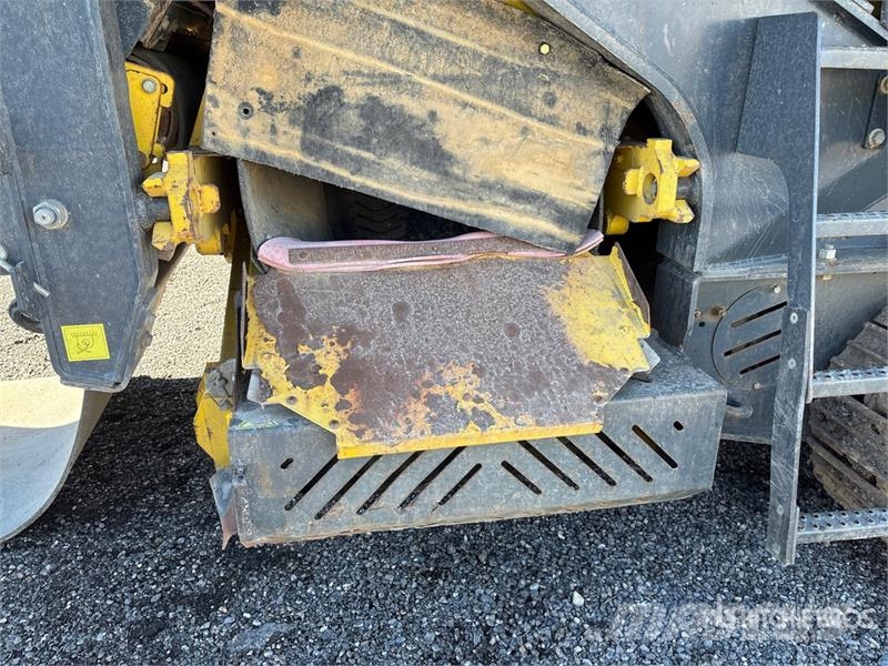 Keestrack K4 Novum Tracked Screen Plant Sieb- und Brechanlagen