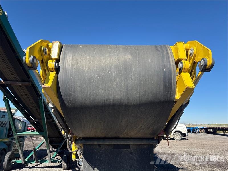Keestrack K4 Novum Tracked Screen Plant Sieb- und Brechanlagen