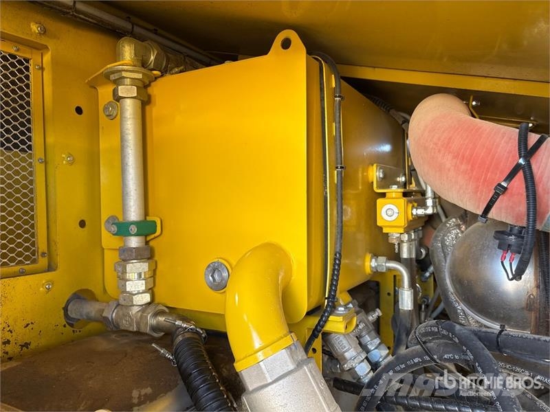 Keestrack K4 Novum Tracked Screen Plant Sieb- und Brechanlagen