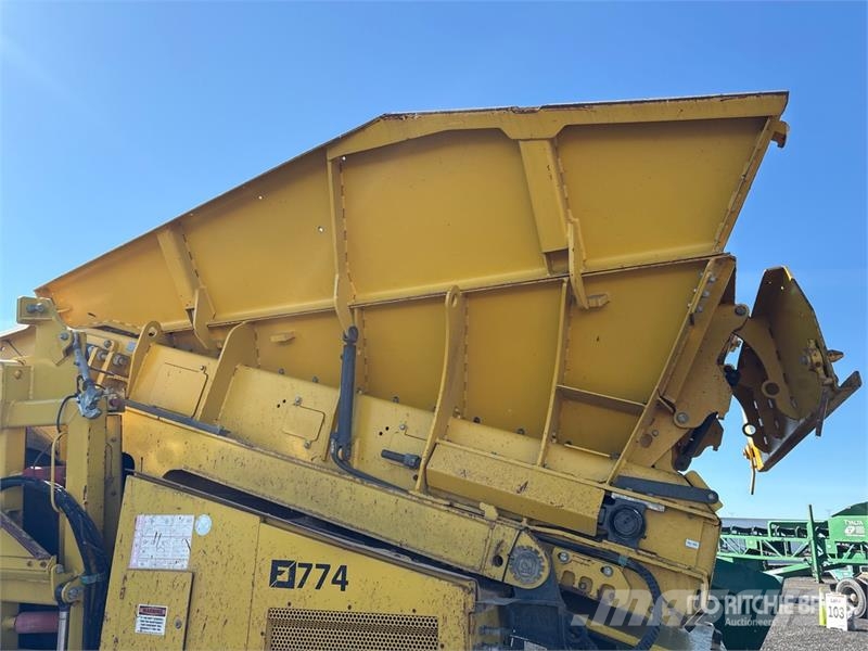 Keestrack K4 Novum Tracked Screen Plant Sieb- und Brechanlagen