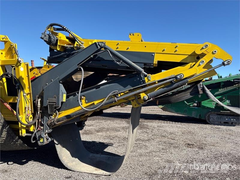 Keestrack K4 Novum Tracked Screen Plant Sieb- und Brechanlagen