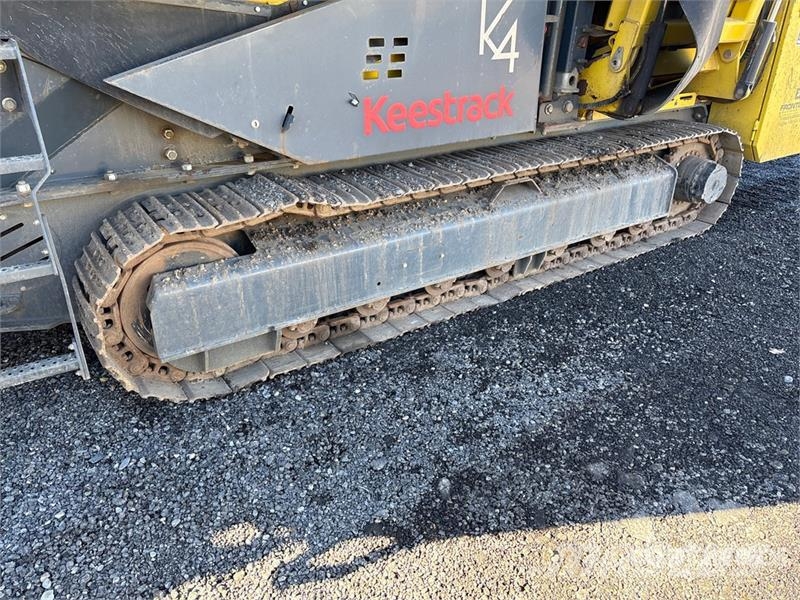 Keestrack K4 Novum Tracked Screen Plant Sieb- und Brechanlagen