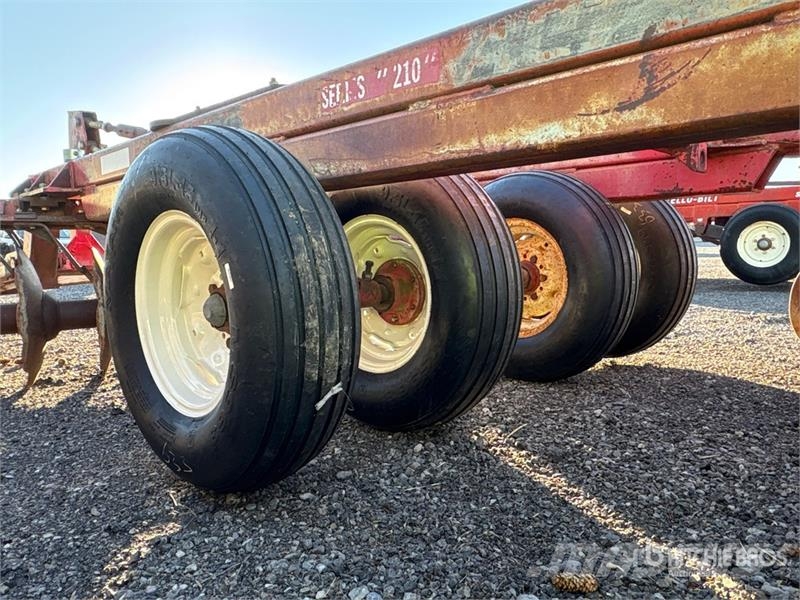 Kello-Bilt 210 زحافات ساحقة