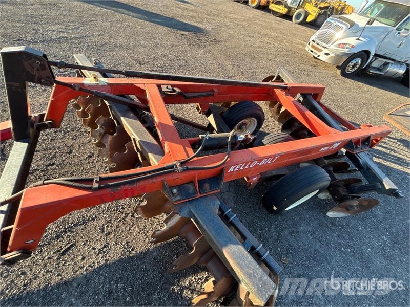 Kello-Bilt 210 زحافات ساحقة
