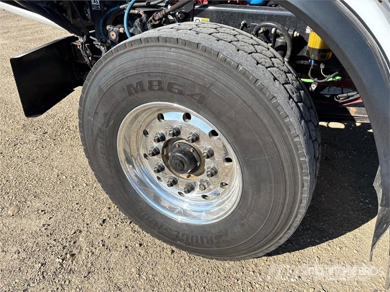  Kenworh T800 وحدات الجر