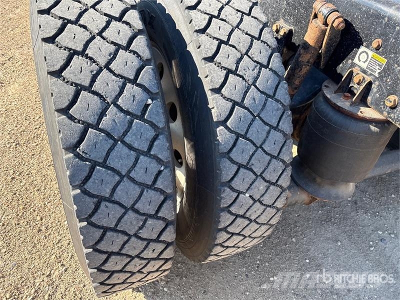  Kenworh T800 وحدات الجر
