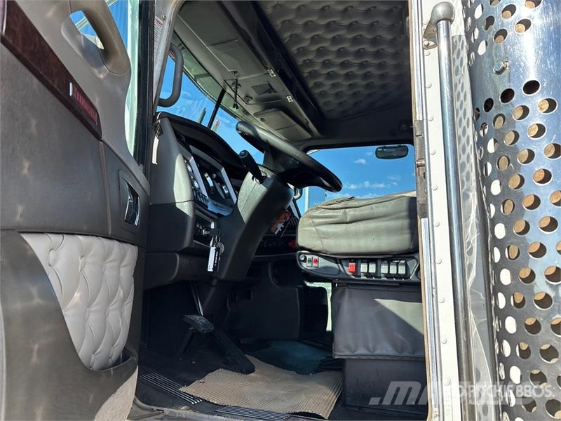  Kenworh T800 وحدات الجر