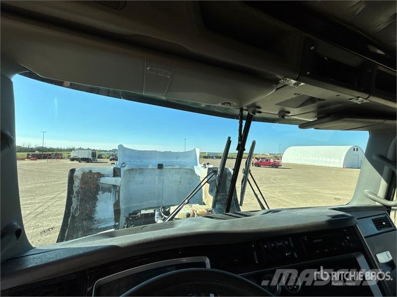  Kenworh T800 وحدات الجر
