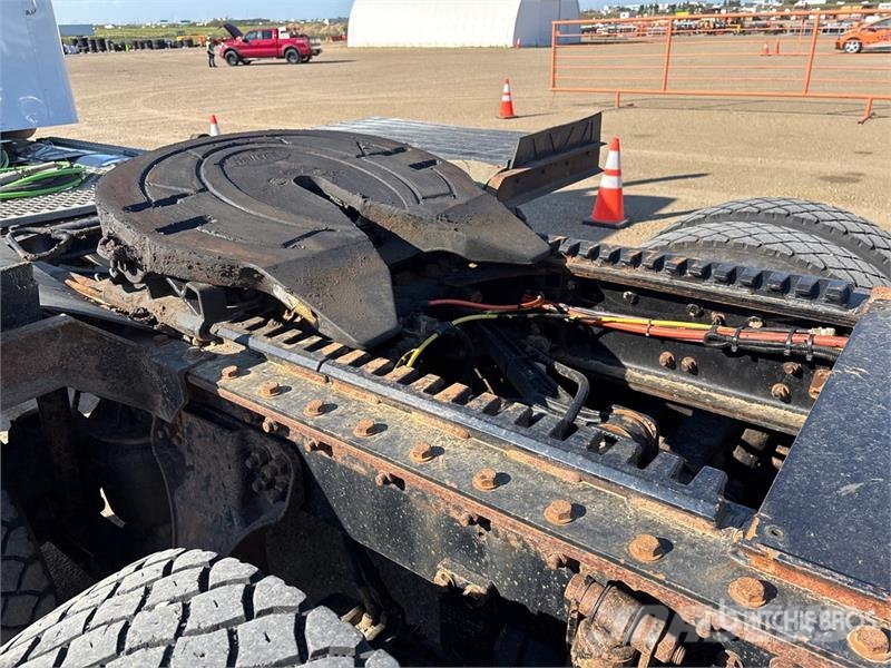  Kenworh T800 وحدات الجر