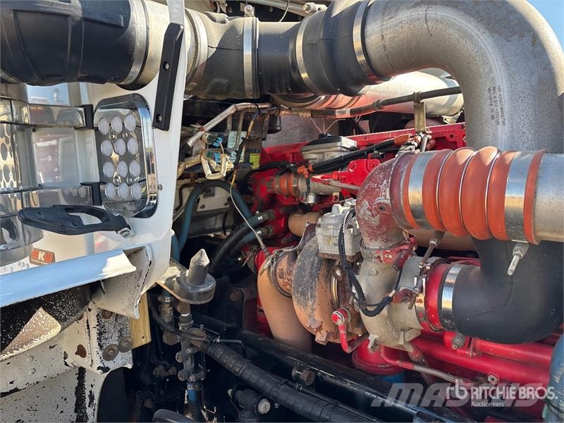  Kenworh T800 وحدات الجر