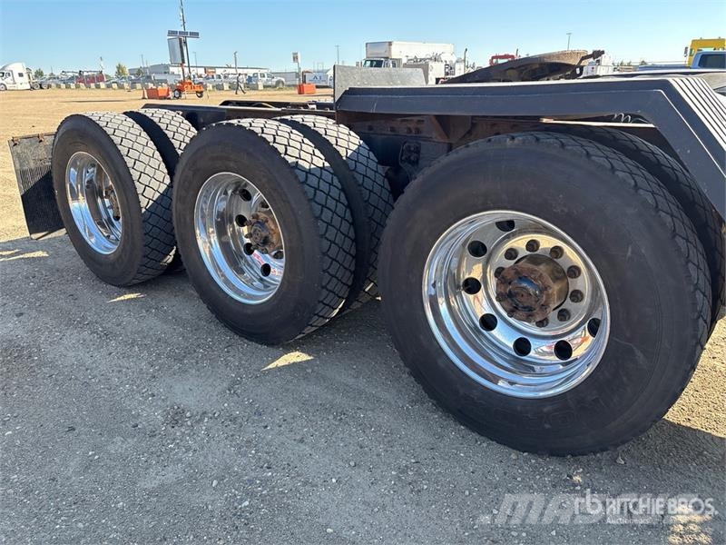  Kenworh T800 وحدات الجر