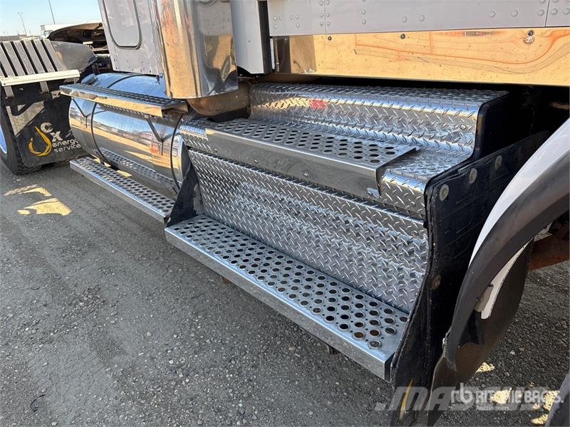  Kenworh T800 وحدات الجر