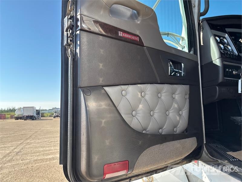  Kenworh T800 وحدات الجر