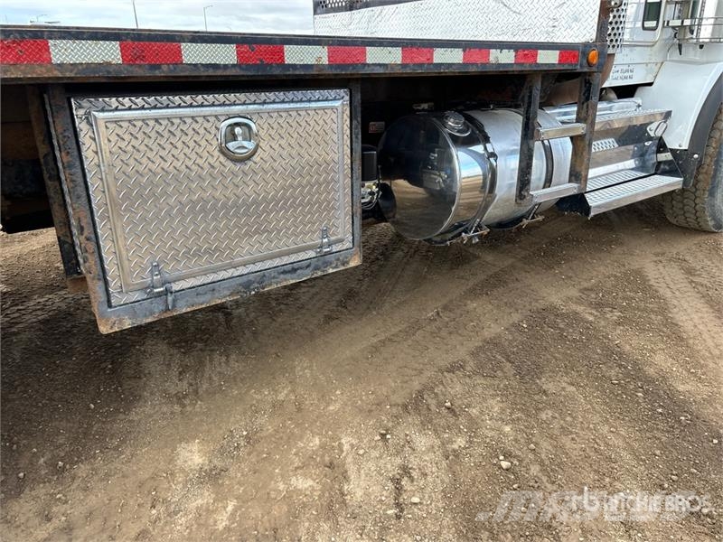 Kenworth 200 C-5 7000 kg Knuckle Boom on Kenworth T800 8x6 Crane trucks