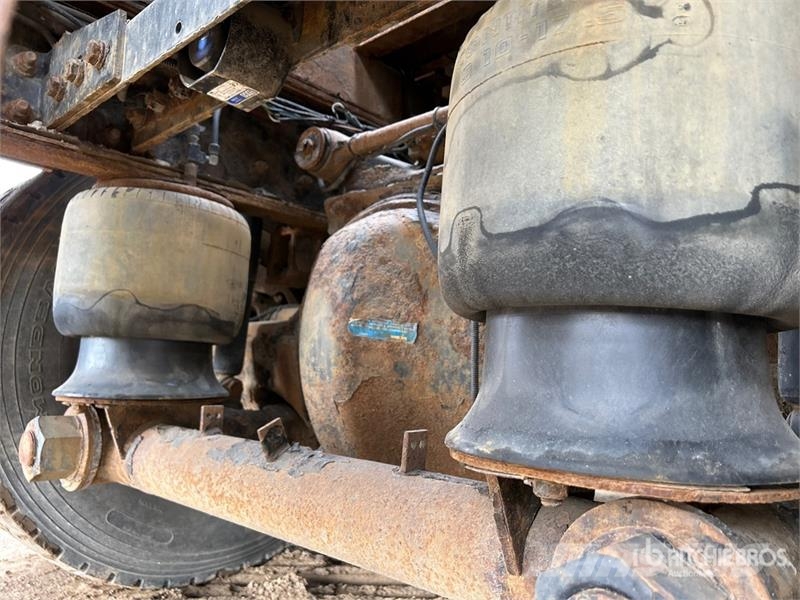 Kenworth 200 C-5 7000 kg Knuckle Boom on Kenworth T800 8x6 Crane trucks