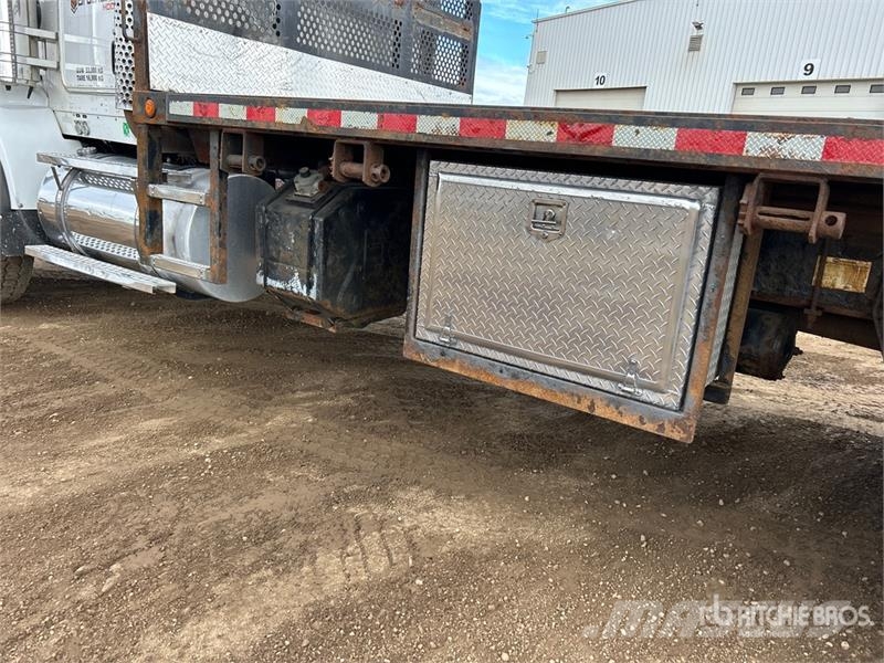Kenworth 200 C-5 7000 kg Knuckle Boom on Kenworth T800 8x6 Crane trucks