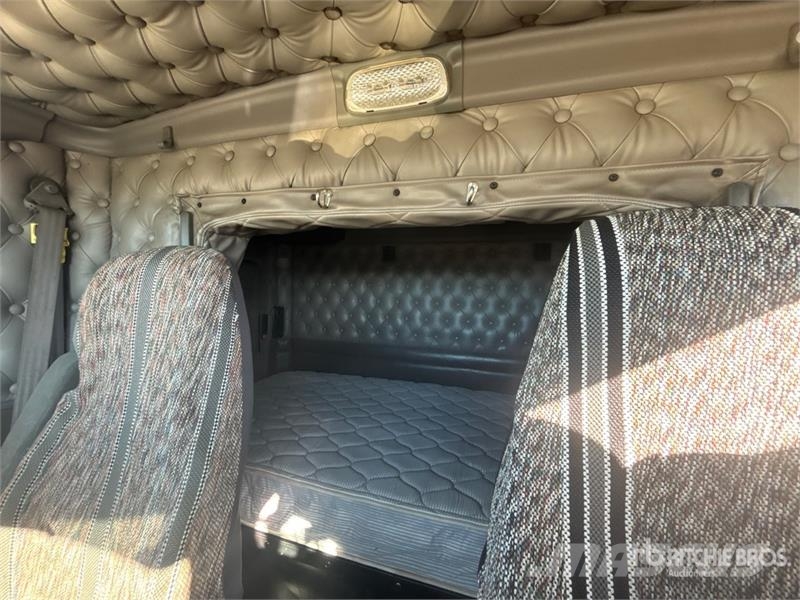 Kenworth 2892C Straight Boom on Kenworth T800 6x4 Sleeper B Camiones grúa