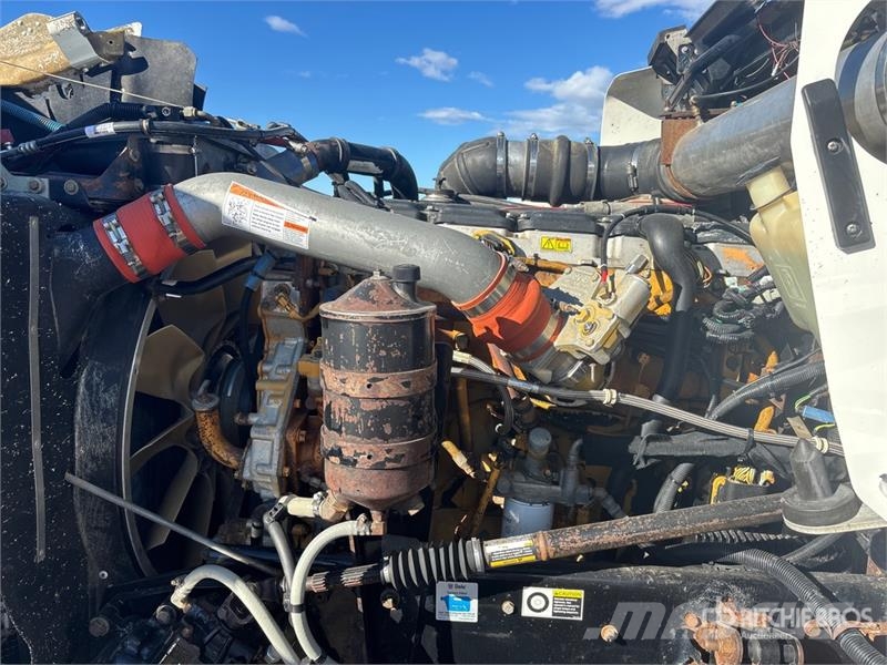 Kenworth 2892C Straight Boom on Kenworth T800 6x4 Sleeper B Camiones grúa