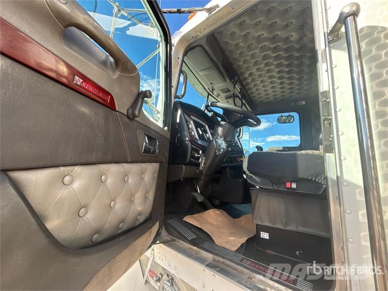 Kenworth 2892C Straight Boom on Kenworth T800 6x4 Sleeper B Camiones grúa