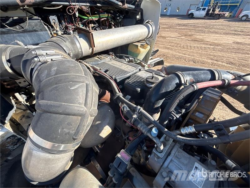 Kenworth 2892C Straight Boom on Kenworth T800 6x4 Sleeper B Camiones grúa