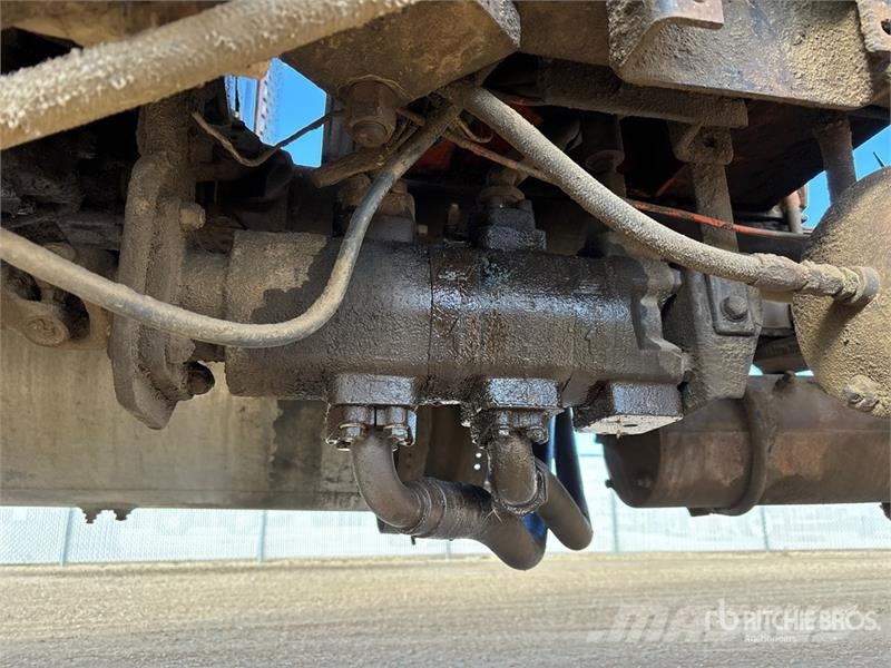 Kenworth 6x4 Self-Loading Log Truck Puuautot