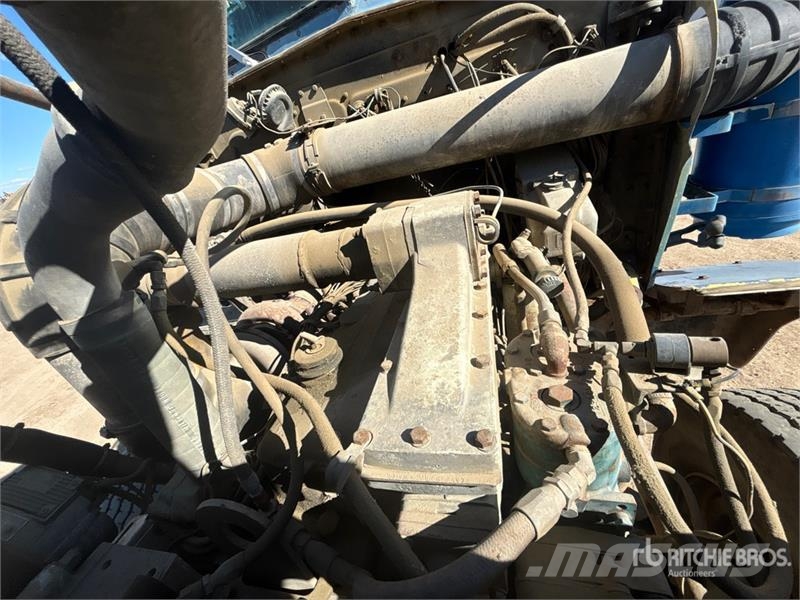 Kenworth 6x4 Self-Loading Log Truck Puuautot
