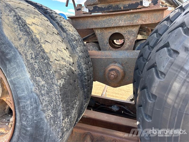 Kenworth 6x4 Self-Loading Log Truck Puuautot
