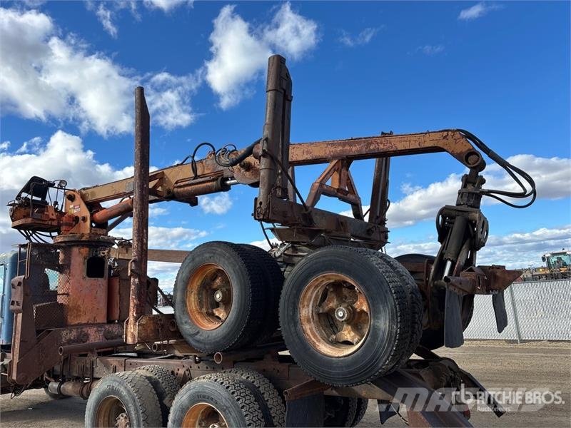 Kenworth 6x4 Self-Loading Log Truck Puuautot