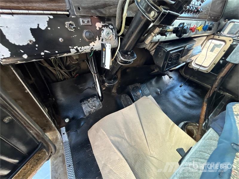 Kenworth 6x4 Self-Loading Log Truck Kamioni za drva Šticari
