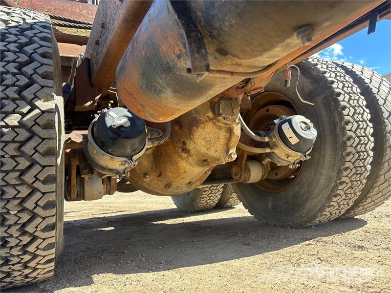 Kenworth 6x4 Self-Loading Log Truck Puuautot