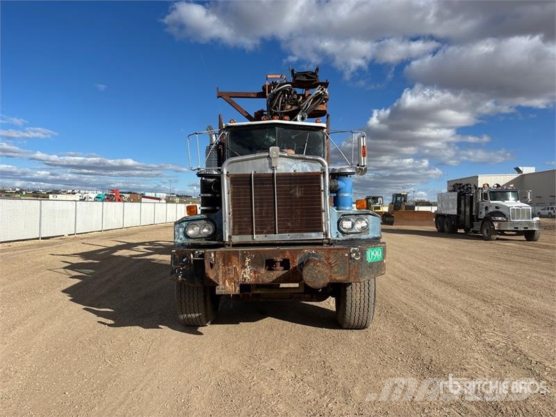 Kenworth 6x4 Self-Loading Log Truck Puuautot
