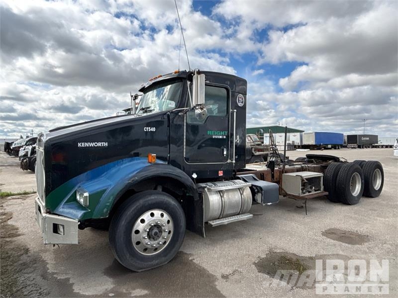 Kenworth 6x4 T/A Day Cab Truck Tractor Sattelzugmaschinen