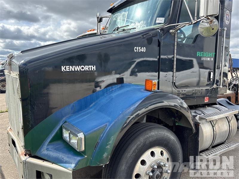 Kenworth 6x4 T/A Day Cab Truck Tractor Sattelzugmaschinen