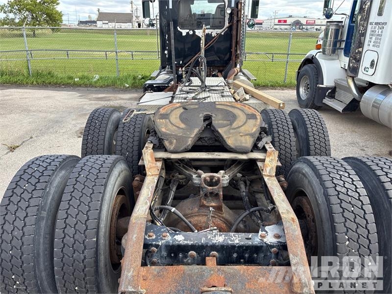 Kenworth 6x4 T/A Day Cab Truck Tractor Sattelzugmaschinen