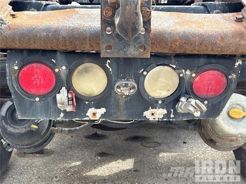 Kenworth 6x4 T/A Day Cab Truck Tractor Sattelzugmaschinen