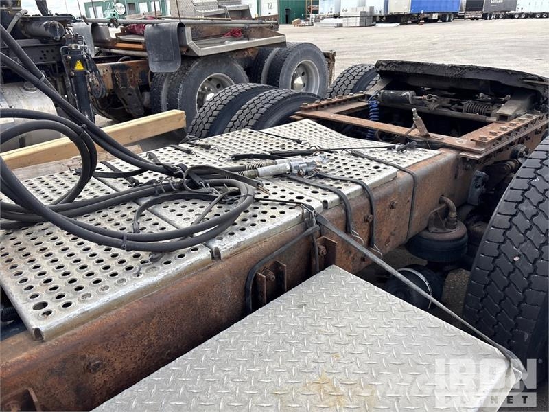 Kenworth 6x4 T/A Day Cab Truck Tractor Sattelzugmaschinen