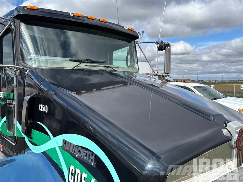 Kenworth 6x4 T/A Day Cab Truck Tractor Sattelzugmaschinen