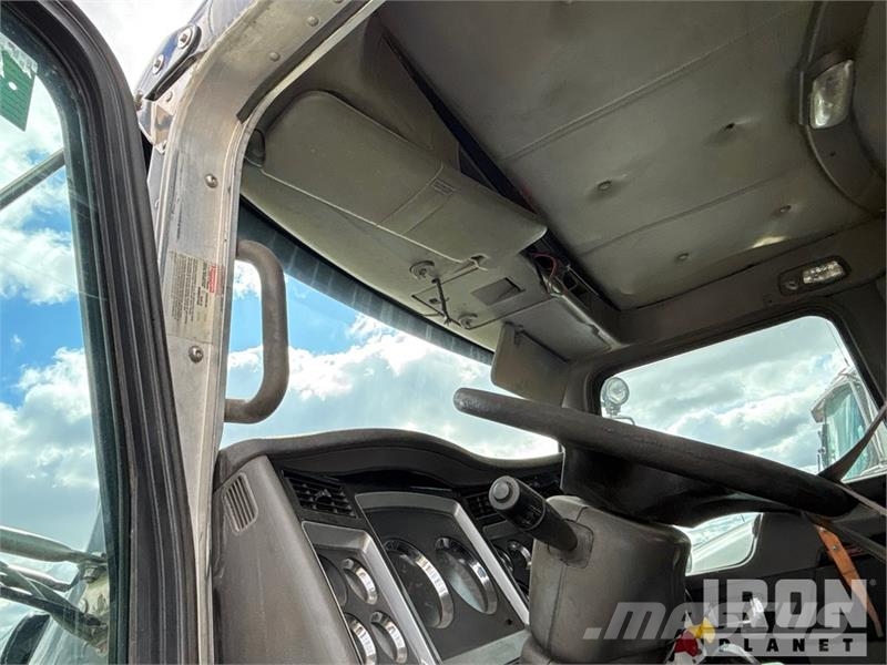 Kenworth 6x4 T/A Day Cab Truck Tractor Sattelzugmaschinen