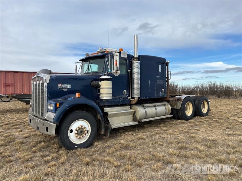 Kenworth 6x4 T/A Sleeper Truck Tractor Cabezas tractoras