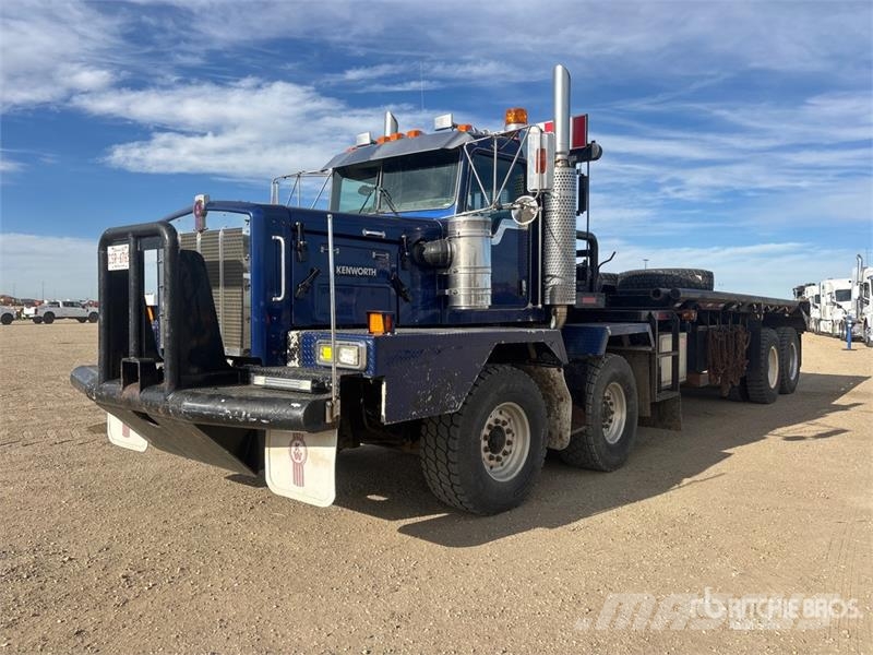 Kenworth C500 平板式/側卸式卡車