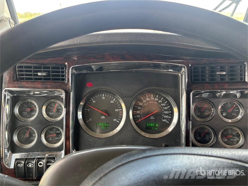 Kenworth C500 Plošinové nákladné automobily/nákladné automobily so sklápacími bočnicami